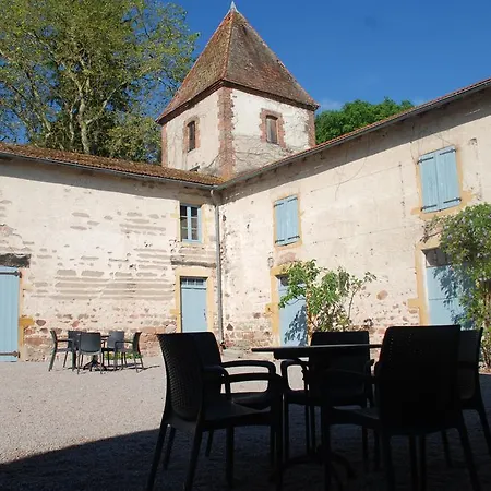 Chateau Les Bardons Hébergement de vacances La Pacaudière