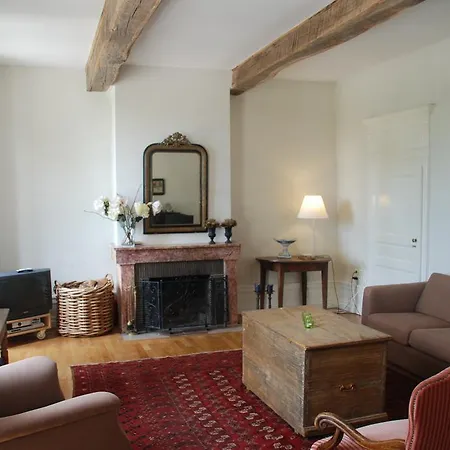 Chateau Les Bardons Hébergement de vacances *